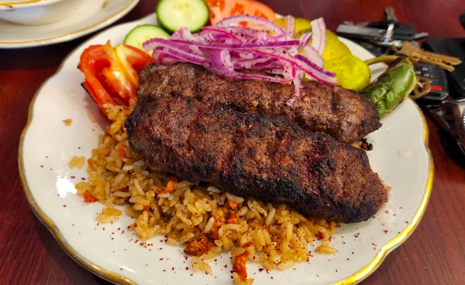 TroyMedCuisine's tweet photo. A beautiful view, indeed 😍 Where are our Beef Lulya Kebab fans out? Come get this divine dish! #Lulya #KofteKebab https://t.co/J3qK0ijKUh https://t.co/N6GT1ec41z