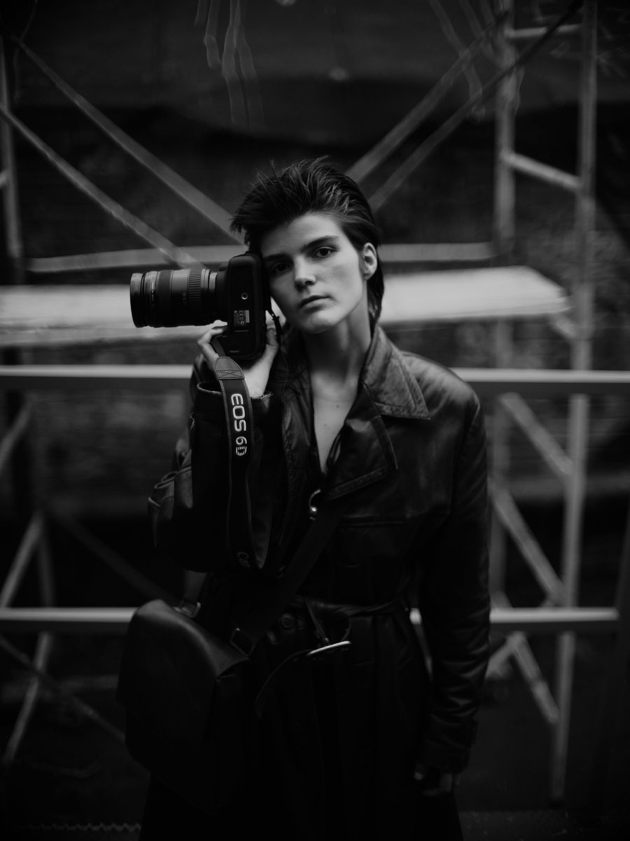 #PortfolioDay #photo #port #portrait #model 
#portraitmodel #photography #photograph #photo
#picture #excellent_portrait #bw #blackandwhite #girl