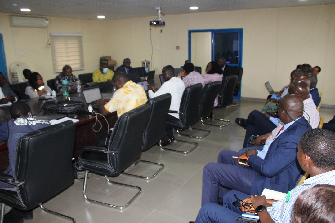 oyo_team's tweet photo. Dr. Alexander, @WHONigeria Deputy-WR during in-house meeting session with Zonal, State and Polio Lab. Staffs. Oyo Field office SC Dr. @ZortoPhilip made a presentation on key achievements and crucial role WHO has played in improving Oyo State health related challenges. https://t.co/uActWNMZd7