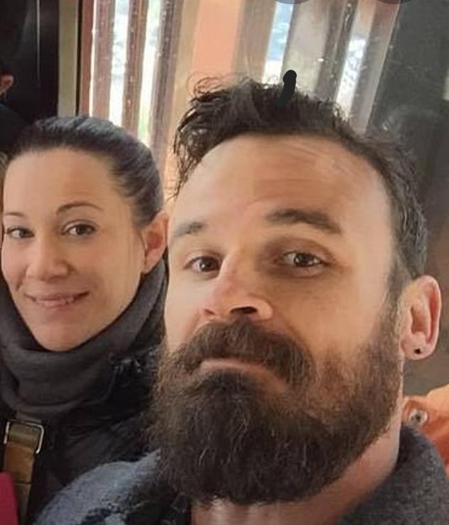 Amandalavan1's tweet photo. #AiranBerry Family of a Green Beret horrifically held captive in Venezuela. How long must Airan's children wait? His wife & children are currently living under stress and anxiety. Please act to #FreeAiran
#FreeLukeAndAiran
@StateSPEHA @GovRichardson @JakeSullivan46 @SecBlinken https://t.co/xEg2XudO0P