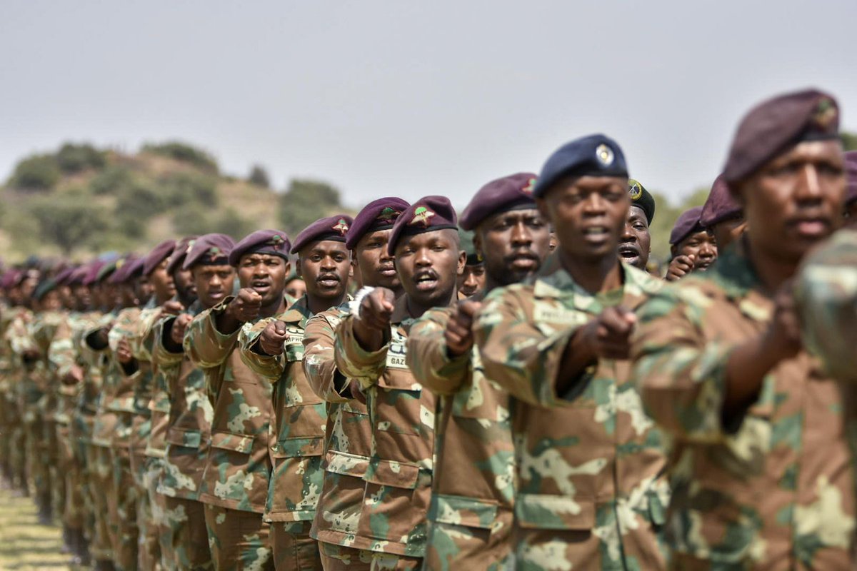 SANDF_ZA's tweet photo. READ || Brigadier General Lester Gardiner, the Chief of Staff Joint Operational Headquarters bid farewell to the 10 SA Infantry Battalion on the eve of their deployment to the #DRC. 

https://t.co/3thLDn0RK7

#SANDF
#JointOperationsDivision
#RSABATT
#DRC https://t.co/VBU0PO8zn5