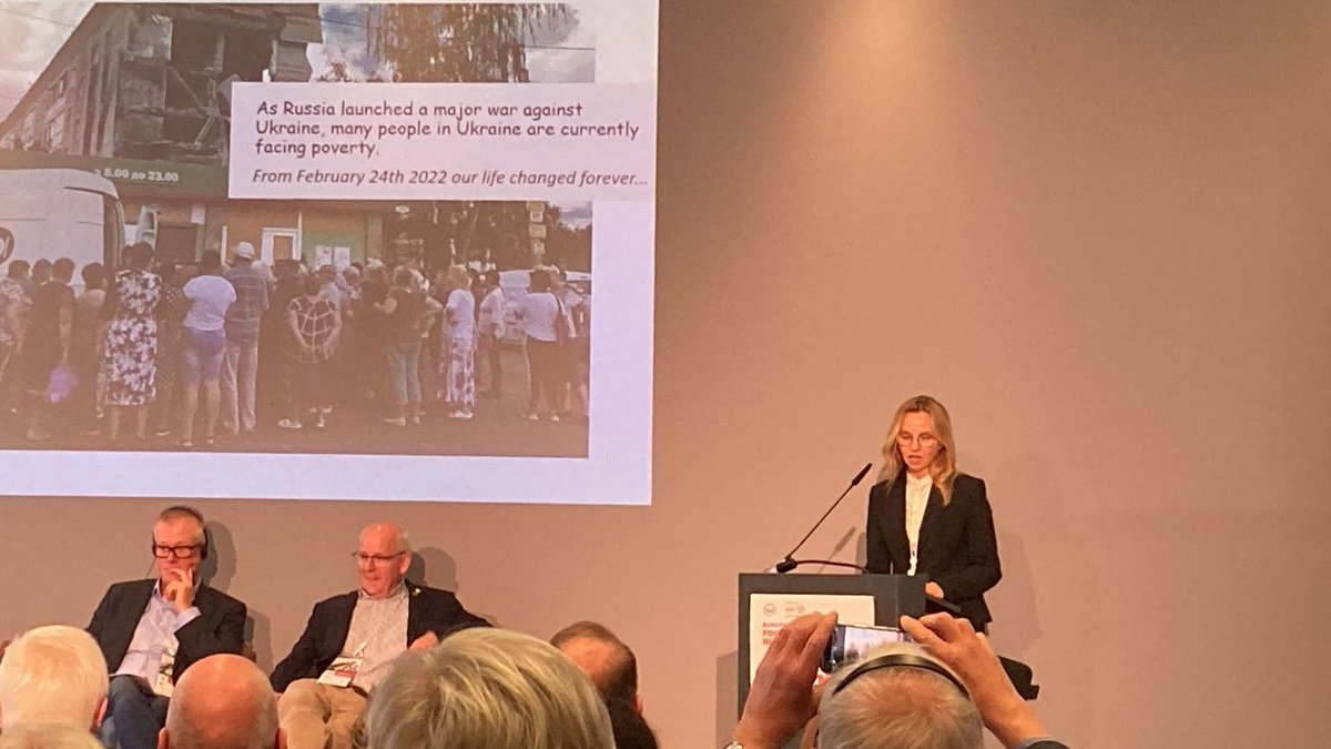 BanquesAlim's tweet photo. 📅Les @BanquesAlimentaires européennes réunies pour 2 jours par @EuroFoodBanks évoquent le contexte de crise en 🇺🇦🗨️Nadiya Borysenko de la Kyiv City Charity Foundation : "Thanks to France"🧡
+ d'infos sur le soutien des Gilets Orange⤵️
https://t.co/Qvfk3ULS3G
#WeAreFEBA #Ukraine https://t.co/Rtz59tv8YJ