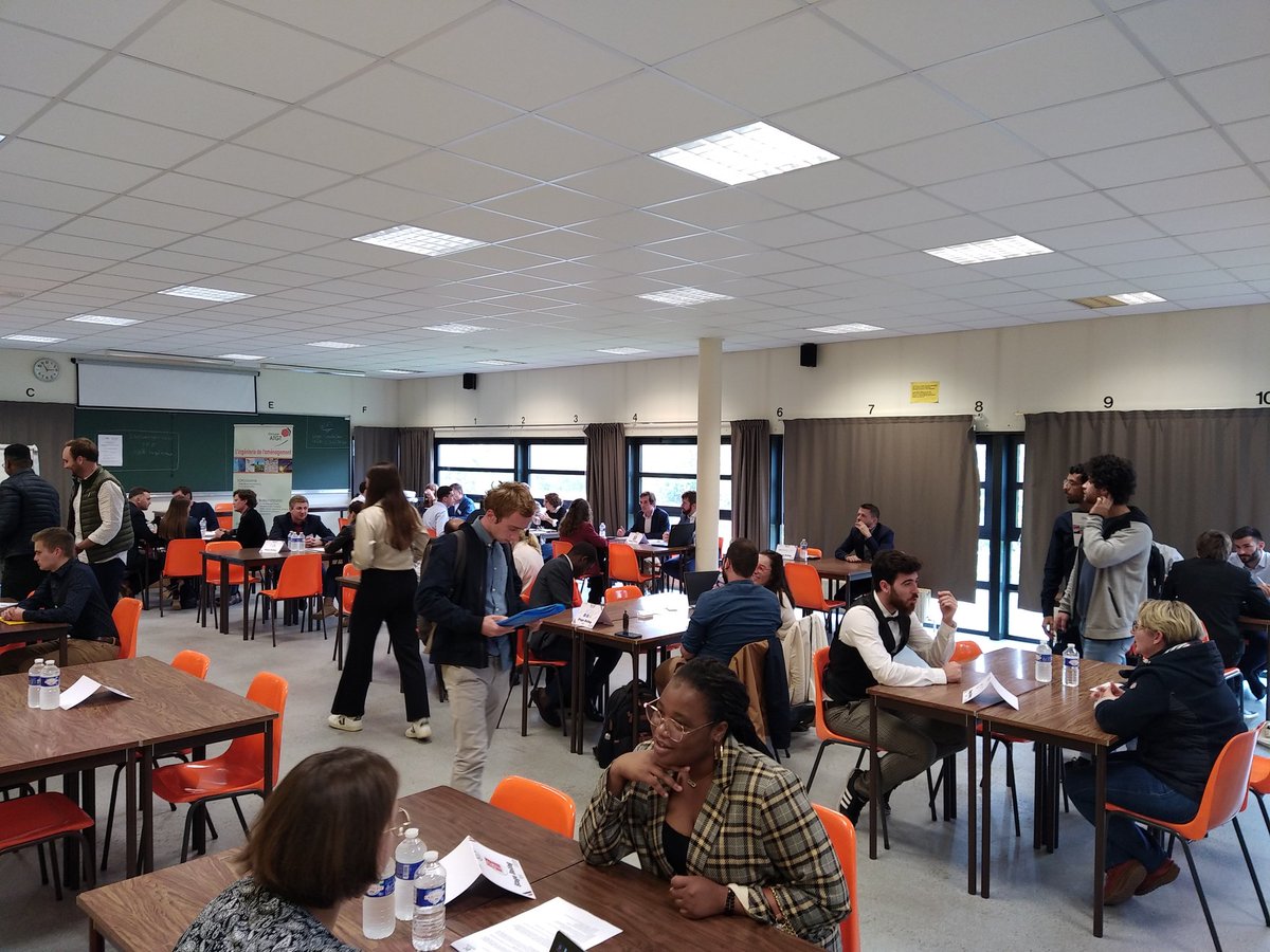 esgtcnam's tweet photo. #CercleGeo22 Stage dating et démonstrations à l'@esgtcnam.
Merci au #bdesupgeto !
@UNGE_officiel @DG_CSNGT @LeCnam @UNGE_officiel https://t.co/SqENPt2Sai