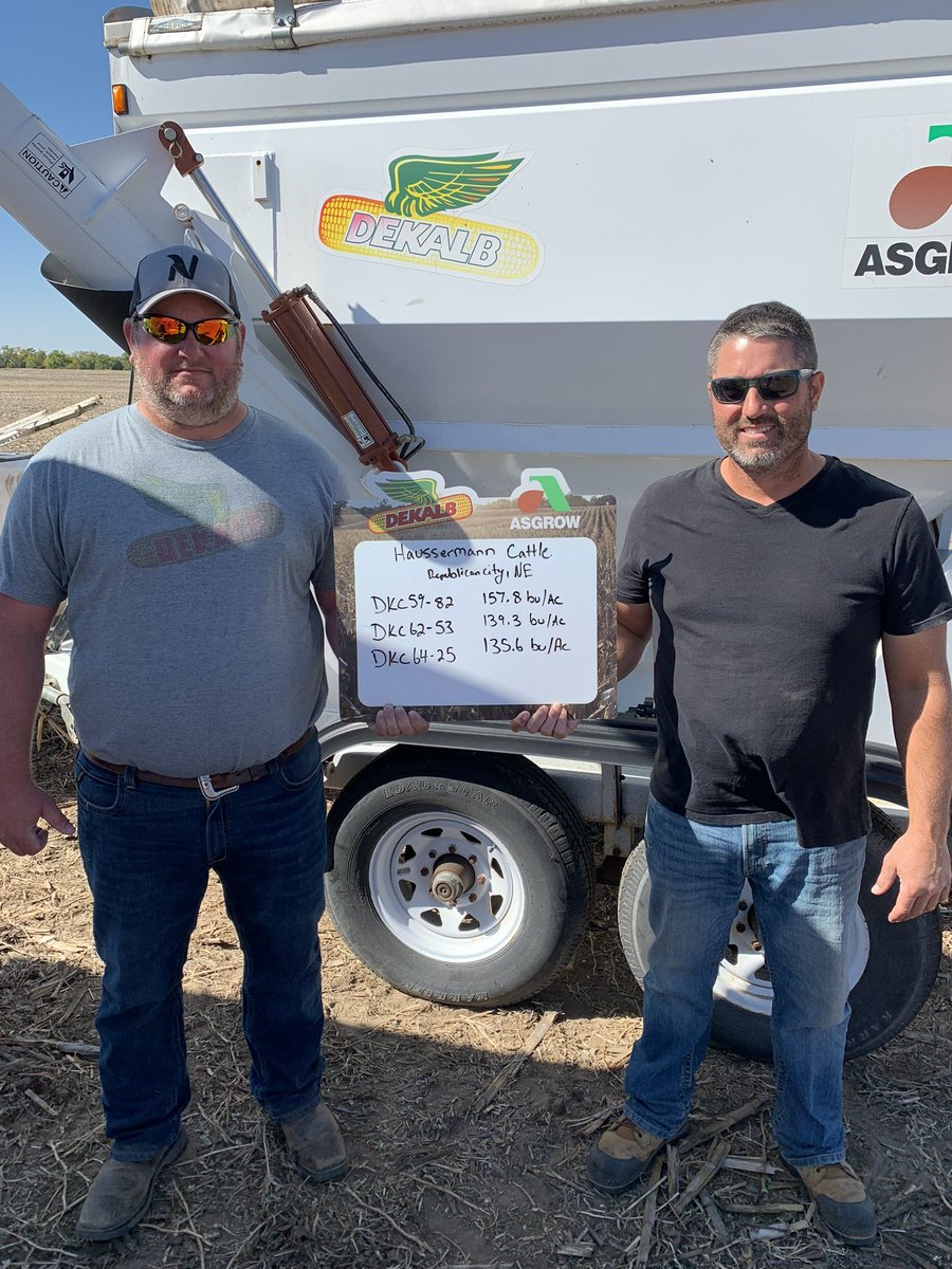 A tough year for non-irrigated corn but never the less we are still seeing some great performance out of our top dog hybrids. Thank you to Hausserman Cattle Co. Republican City, NE 
1. DKC 59-82: 157.8 🥇
2. DKC 62-53: 139.3 🥈
3. DKC64-25: 135.6  🥉
#Bayer4NE #bayerup