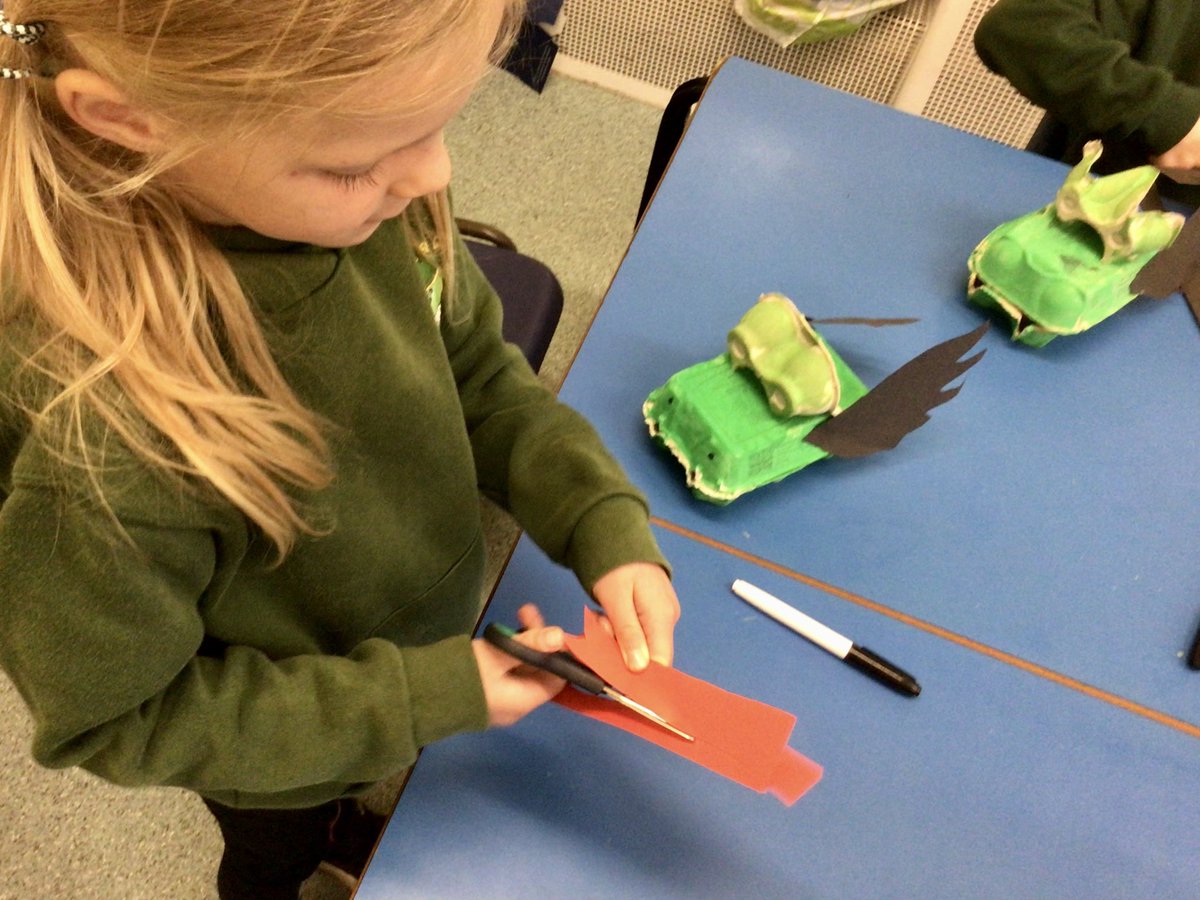 CSGSchool's tweet photo. We have LOVED making our Egg Box Dragons in Year 2 this week. Ask us how we made them as we are now learning to write a set of instructions to show you how! #powerofreading #cple #creativity #literacy #writinginstructions #ks1 https://t.co/L676z1RhUG