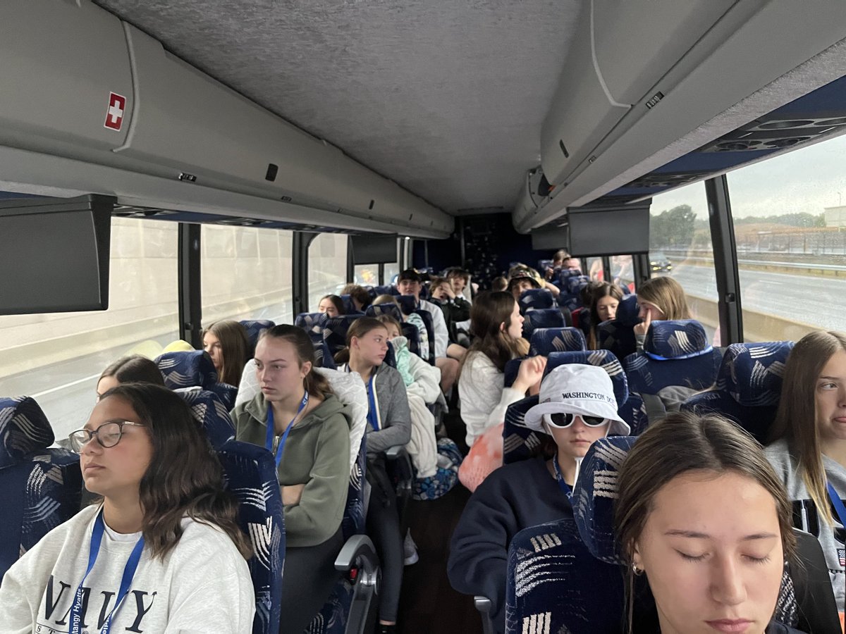 MrTscienceguy's tweet photo. Bus1 is packed and loaded heading to Arlington National cemetery- it is raining a little and the kids are tired- but the tour must go on!! https://t.co/pOhX3cnBnc