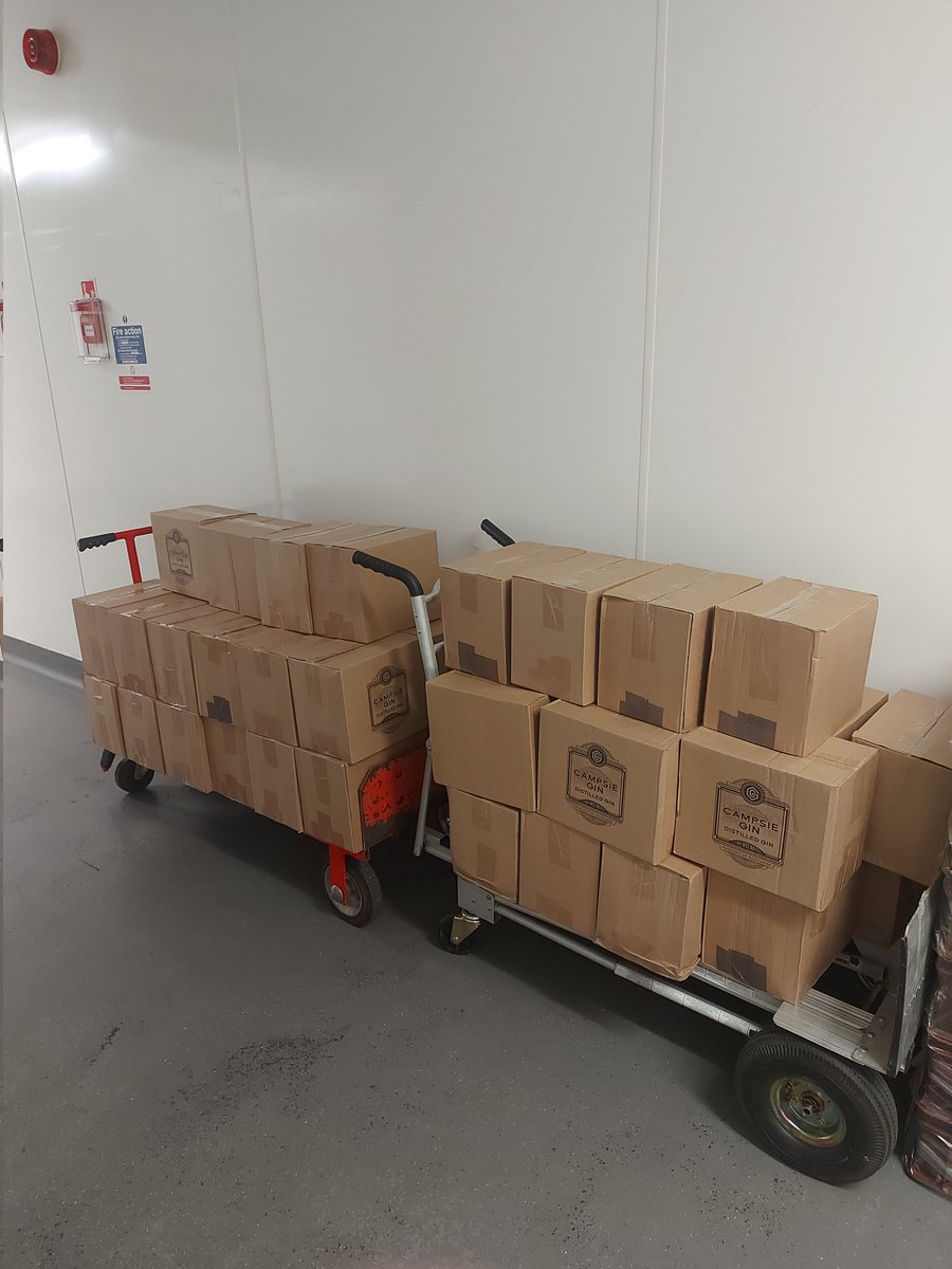 CampsieCo's tweet photo. Big delivery of Campsie Gin... Exciting night ahead! https://t.co/aCKF3JG0HZ