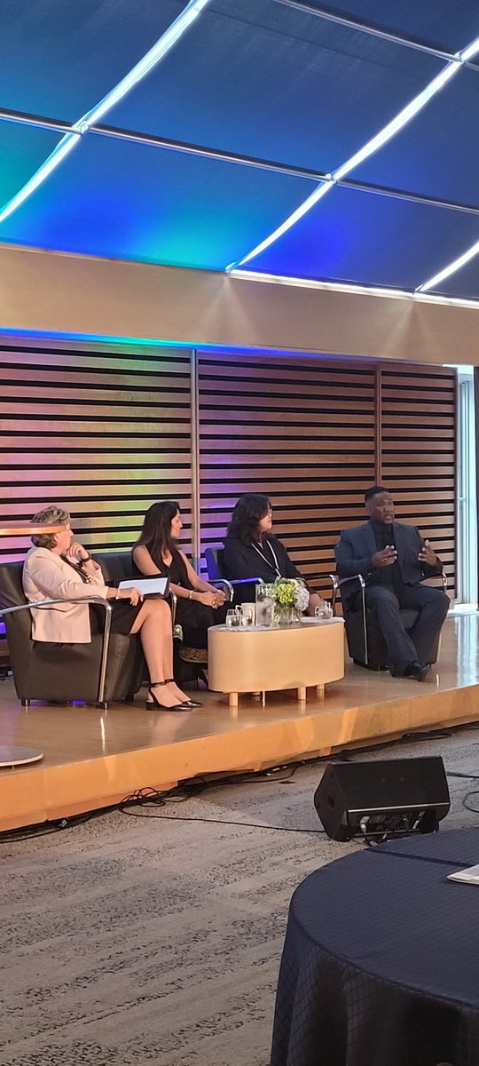 electricityHR's tweet photo. Day 2 Agents of Change kicks off with Leadership Panel discussion on change from the top. #ThePowerOfChange. https://t.co/V7EhzWO1Sv