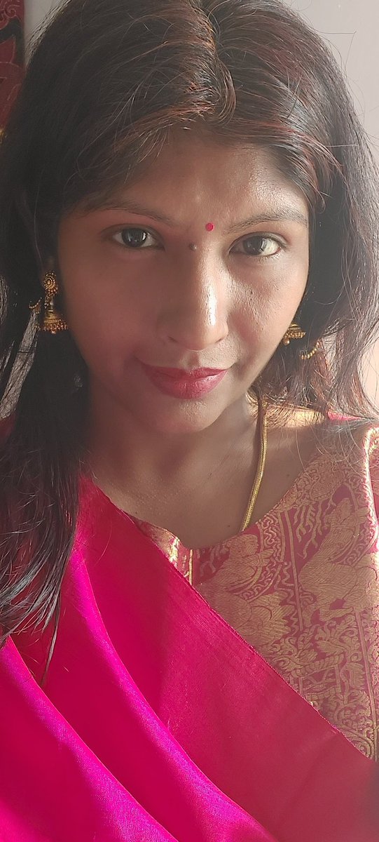 For the first time, what ever I could do if not totally like my besties did! 
#traditional
#Hinduism #traditions #Indiantradition #ourCultureISunMatched Do in North as North Indian does! #traditionalwear #HappyKarwachauth2022