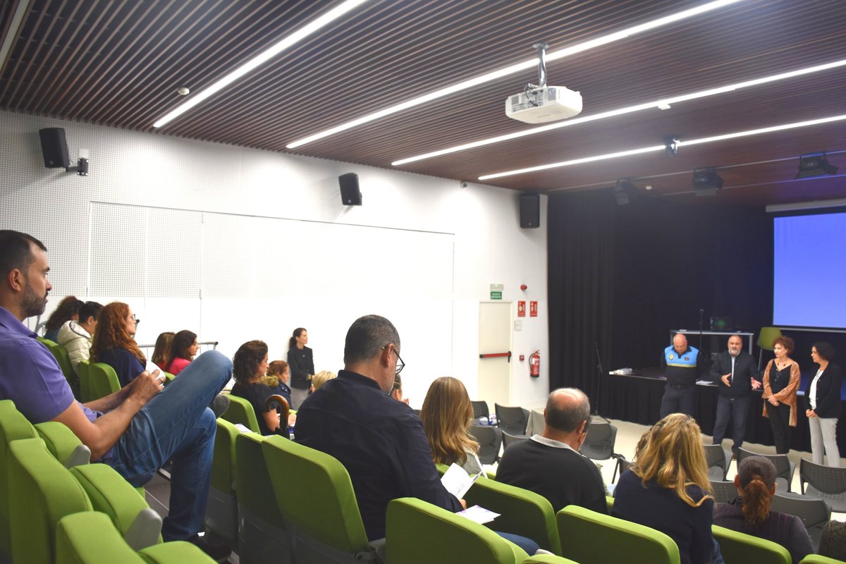 aytoelrosario's tweet photo. 💜 @LaMantaFest inicia su programación con el seminario "Espacios de ocio, festivales y fiestas libres de violencia". https://t.co/IQsCaoc6dX