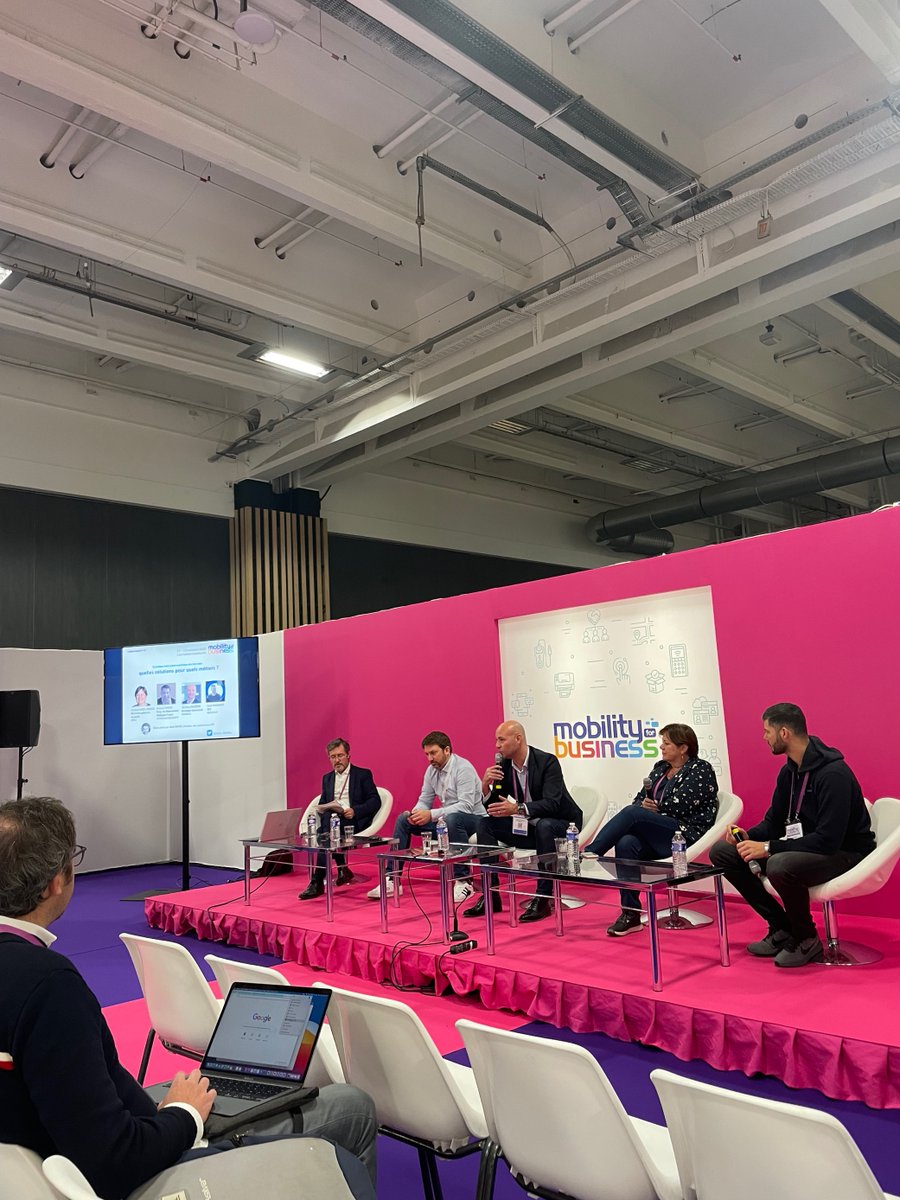 AxiComFR's tweet photo. #MobilityForBusiness : Jérémy Mandon, @NomadiaGroup, sur le @Salon_Mobility, à l'occasion de la conférence : "Gestion des interventions de #terrain : quelles #solutions pour quels métiers ?" ! https://t.co/D5ypTPxgf5