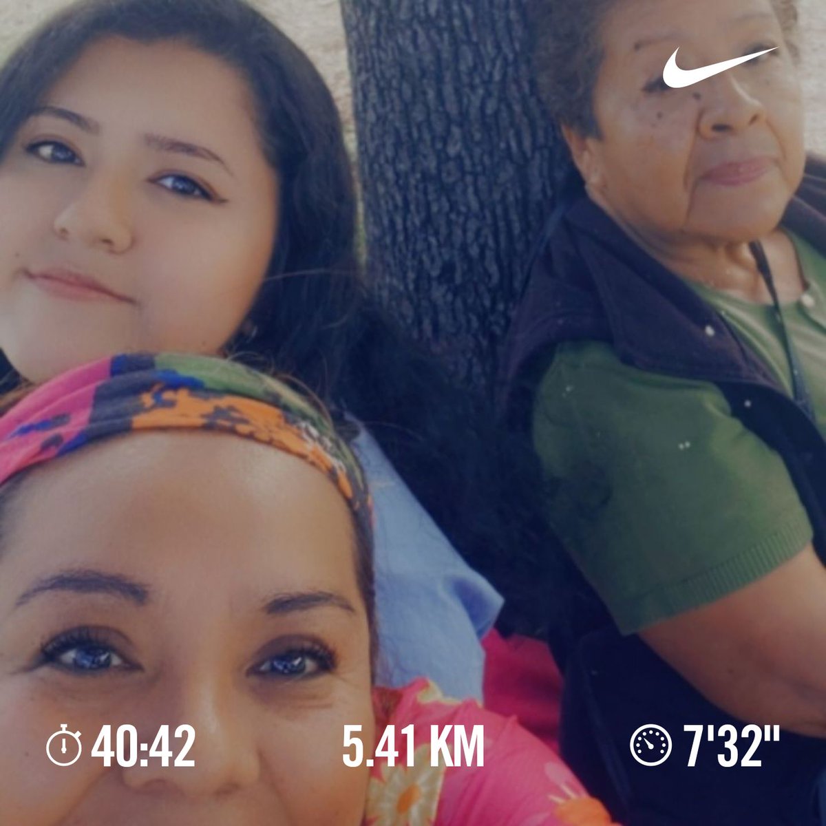 Vestmtz's tweet photo. This is the best way to start the Fall Break, going for a run/walk with your family #AliefWellnessWednesday #wheninmexico #4everdad #sigocorriendoporti @AliefISD @Martinez_ELC https://t.co/wXcGsb2aBd
