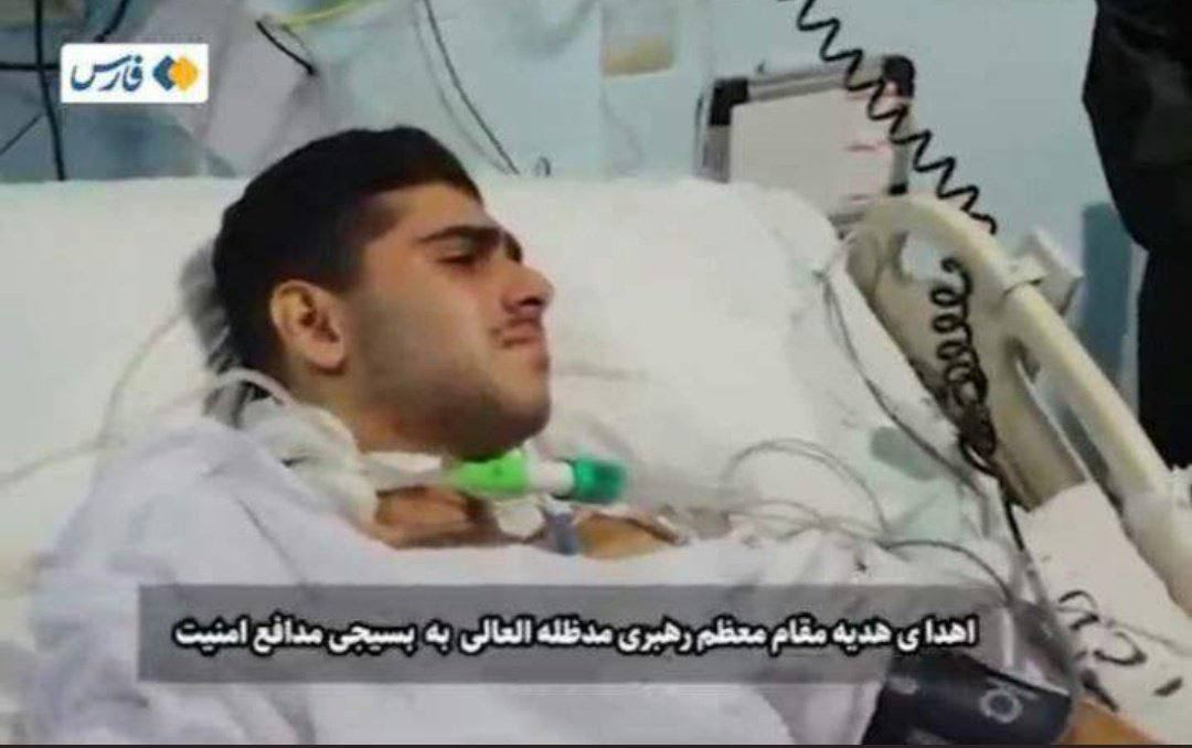 روحِ اکبر tweet media