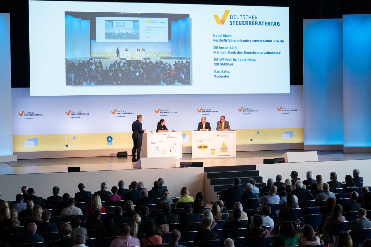 Nachwuchskräfte #GenZ – was sie denken &amp; erwarten. Auf dem Deutschen Steuerberatertag haben wir die wichtigsten Ergebnisse unserer Studie rund um Nachwuchskräftemangel in der Steuerberatung vorgestellt. 👉 Weg vom verstaubten Image! Antworten &amp; Wegweiser: zukunftskanzlei.com