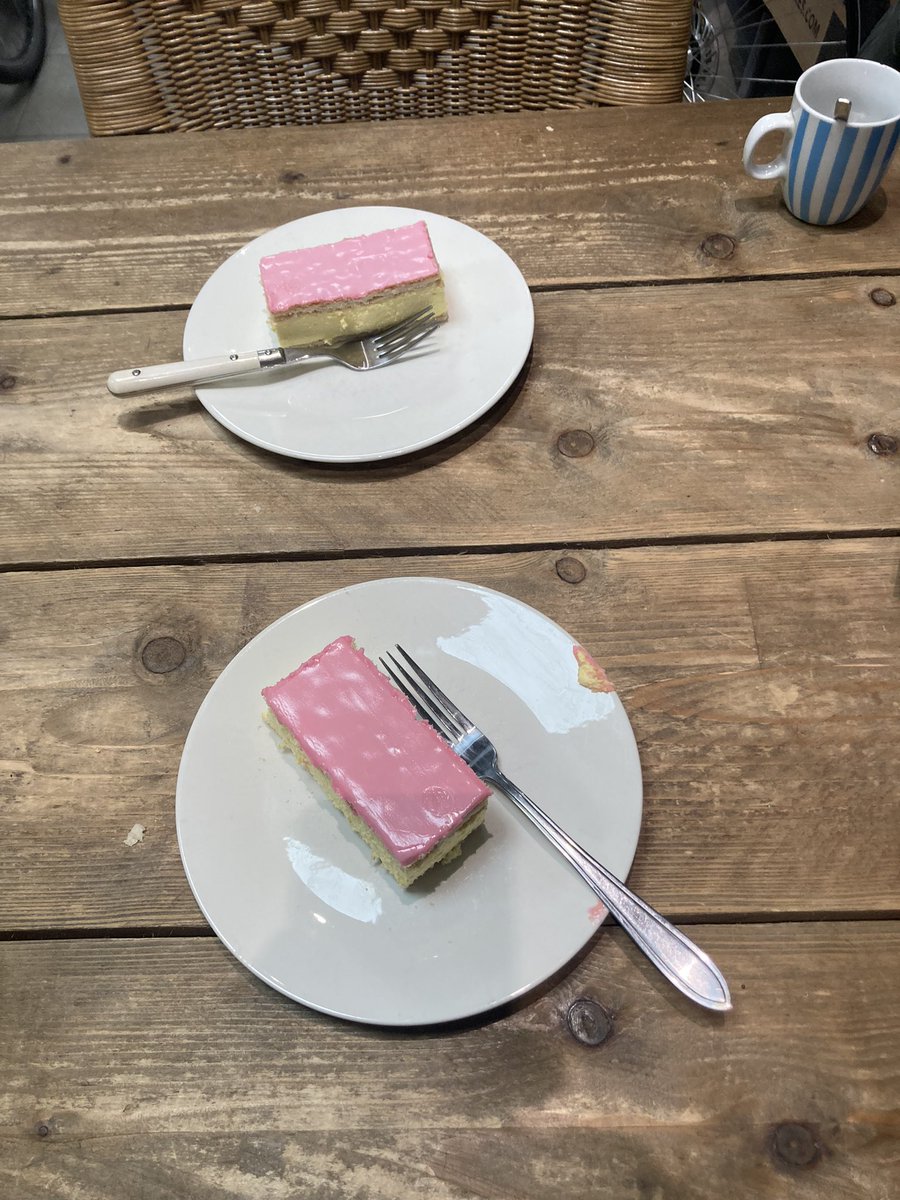 van Velzen Fietsen tweet media