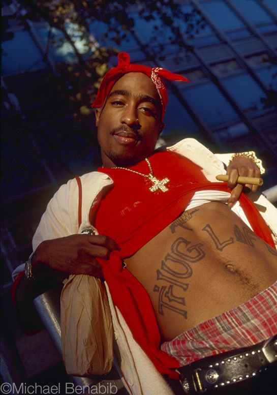 𝒯 Super Freaky Girl 🍒 On Twitter Tupac Being A Fashion Icon And