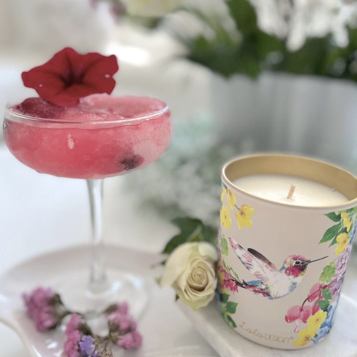 So So Please that our previous Giveaway winner loves her candle, thanks so much for posting such a lovely photo 
@highthorns_cottage