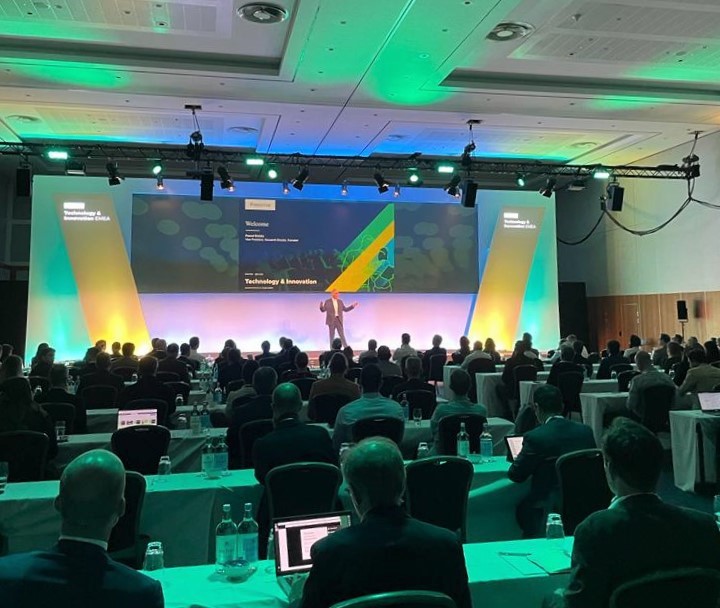forrester's tweet photo. 🎉 It's kick-off time at Technology &amp; Innovation EMEA 2022 in London — with invaluable insights and actionable advice for #technology leaders to modernize their strategy. #ForrTech https://t.co/ha2VsA4vAE