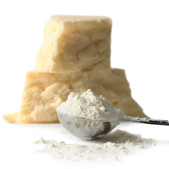 cheesecrimes's tweet photo. @alexanderjaeger @shortxstack I would say it's fine if it's just hard cheese being reduced to powder form (Parmigiano)

Now this case seems dangerously close a cheese misdemeanor as:
- contains stuff that isn't cheese (Whey, buttermilk)
- Has false advertising (see pic, doesn't look like cheddar to me) https://t.co/xD4xZJ1ONp