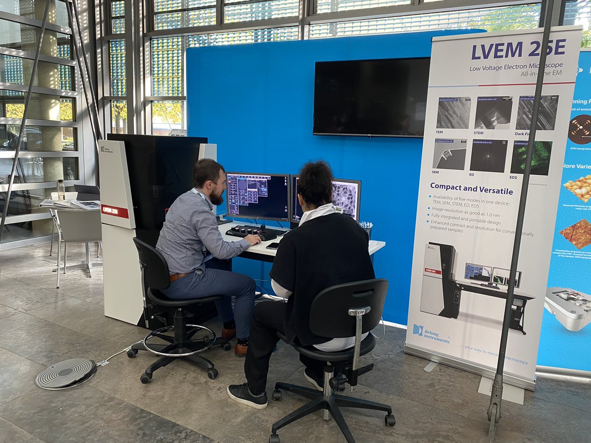 PavelTomancak's tweet photo. Electron microscopy in the @mpicbg atrium. Who would have guessed it possible? #DelongInstruments preparing their #tabletop #TEM setup for the upcoming #CMC2022 workshop.
https://t.co/Ah7UGGaNQU https://t.co/8qmFvKNIuL