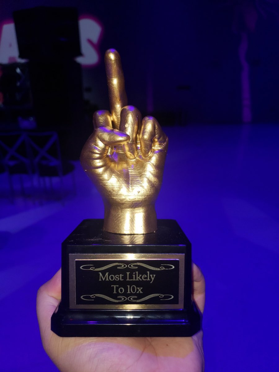 DegenerateNews's tweet photo. BREAKING: @BVDCAT_ WON @degenftevents VEGAS 2022’S “MOST LIKELY TO 10X” #degenawards https://t.co/V2fyggzyDN