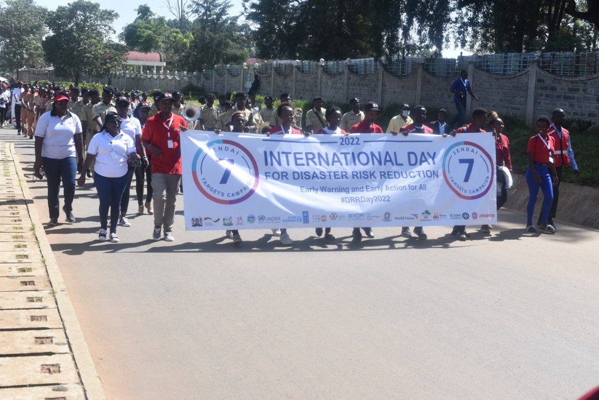 KenyaRedCross's tweet photo. A procession of delegates, key stakeholders and community members marching to Bukhungu Stadium, Kakamega County to kick off the #DDRDay celebrations.
#EarlyActionForAll https://t.co/paGgrAk4ws