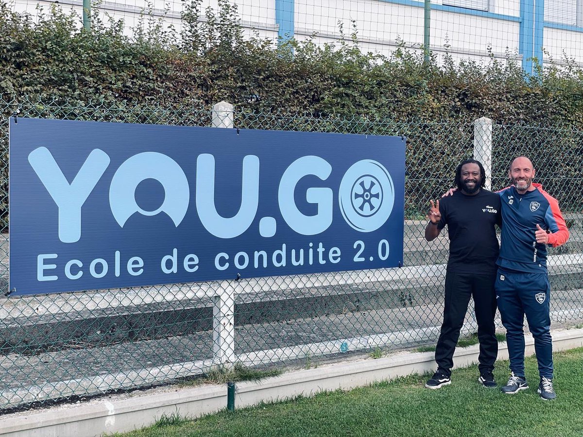 sas_yougo's tweet photo. Merci à @HAC_Foot ainsi qu’à notre légende Jean-Michel Lesage ! ✌🏽🚙
#jeanmichelesage #hacfootball #yougo #ecoledeconduite https://t.co/GoblwxclK0