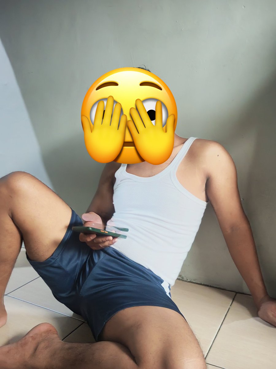 yuda720027872's tweet photo. Minta Tolong temen fotoin 🤣 https://t.co/kALBB2t9pz