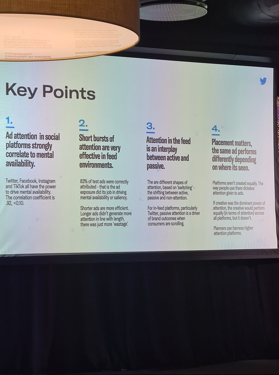 Twitter experts showing how to light up the Twitter timeline and win #TwitterInnovators 🏆 @TwitterUK