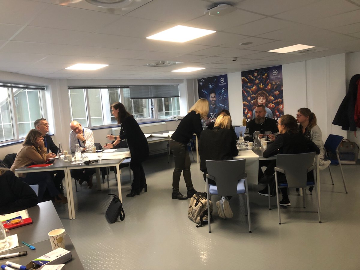 Les équipes entreprise Pôle Emploi du bassin du boulonnais en action pour satisfaire les recrutements des métiers en tension dans les locaux de Nausicaa#collaboration#facilitation#pole emploi#nausicaa