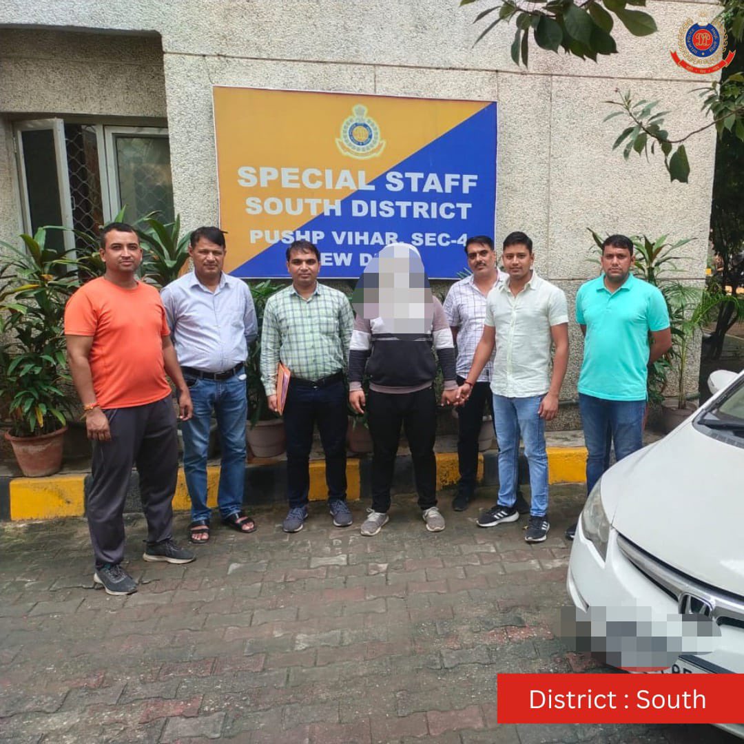 DCPSouthDelhi's tweet photo. With the help of human intelligence &amp; extensive patrolling, District’s Special Staff nabbed 1 Inter-state bootlegger. 28 cartons containing 1400 quarters of liquor &amp; 1 car recovered. Team is taking prompt actions to curb organized crimes.

#DelhiPoliceUpdates https://t.co/ZhLEWGQD5h