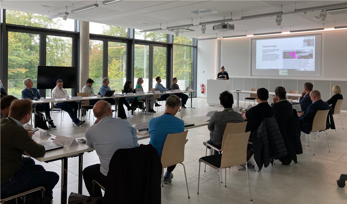 EuroBioImaging's tweet image. Rafael Camacho of Swedish NMI @CCI_GU_SE opens today’s #SmartMicroscopy Workshop organized by @EBIB_Imaging with Euro-BioImaging Nodes with a fantastic overview of the potential &amp;amp; challenges of smart microscopy, particularly when offering it as a service in an imaging facility.