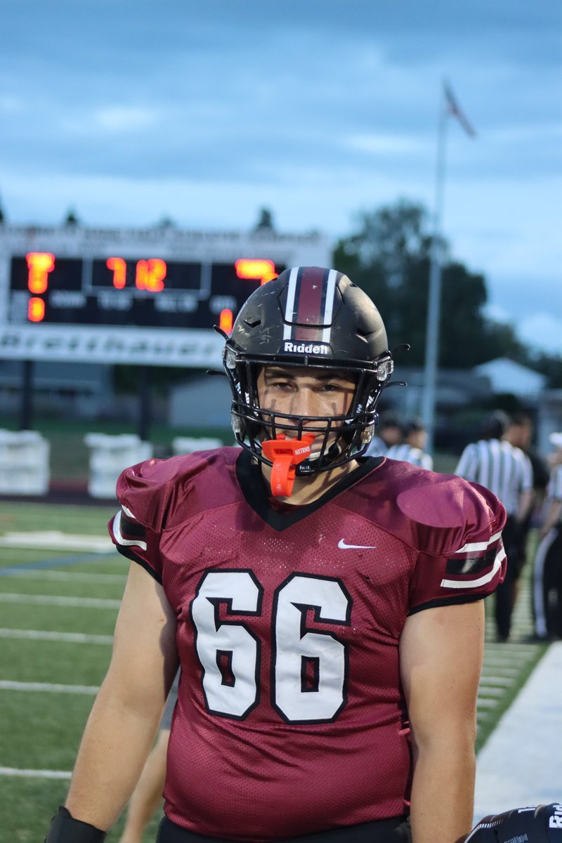 SpencerKrussman's tweet photo. I want to say than you too all my coaches,friends and family for support. My recent injury has cut my senior season short. I’m happy to say that surgery has gone well and I will do everything I can to get back on the field for college. #rolltide🌊 @GlencoeRecruit https://t.co/Md89PFxnLN