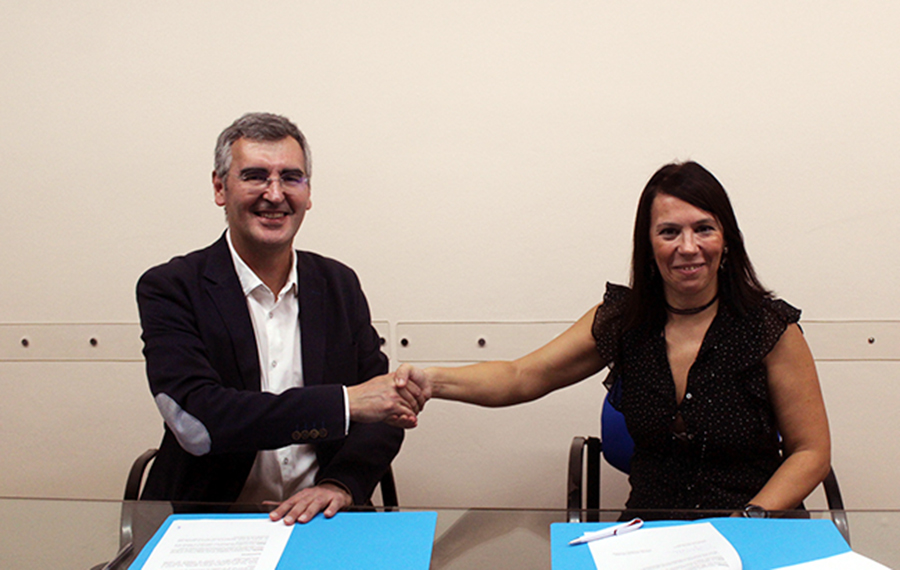 cnmataro's tweet photo. El @cnmataro tanca, amb quatre empreses, acords de patrocini molt importants i que ens han d'ajudar a aconseguir molts èxits.
Assolim, Farmàcia Silvia Vidal, @Olgaormo i MJ.Detectives Privados.
Moltes gràcies pel vostre suport! https://t.co/k4yC2S309W