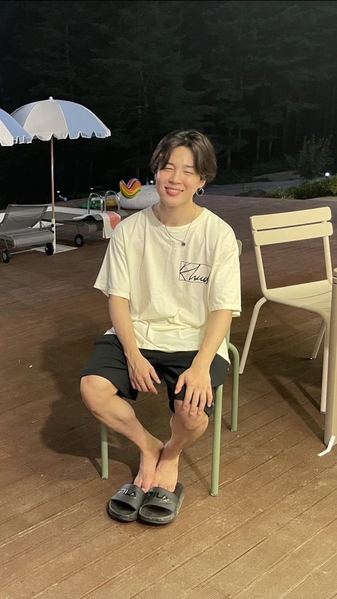 vanteshope's tweet photo. happy birthday my most beloved #HappyJIMINday https://t.co/s9BtEkTFkP