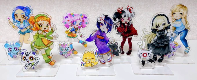 アクリルスタンドむちコレシリーズみんな背丈でも違いがでるように作りました並べてみると可愛さが増すのでおすすめ#むちコレ #デザインフェスタ56#デザフェス #女の子イラスト #kawaii  #かわいい #イラスト 