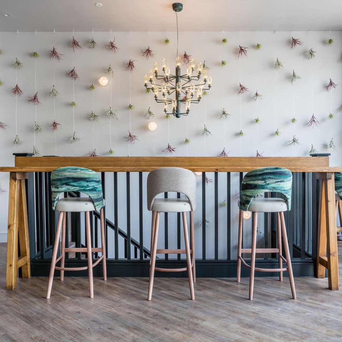 DeFrae1's tweet photo. Delighted to showcase our work with #WineRoomsCambridge  - an array of wine bar furniture #barfurniture #winebar #chairs #barstools #tables #contractfurniture #hospitalityfurniture #hospitalitydesign #bardesign #commercialinteriors #furniture #cambridge - https://t.co/tjUENYrz9V https://t.co/OQGV6BOhcN