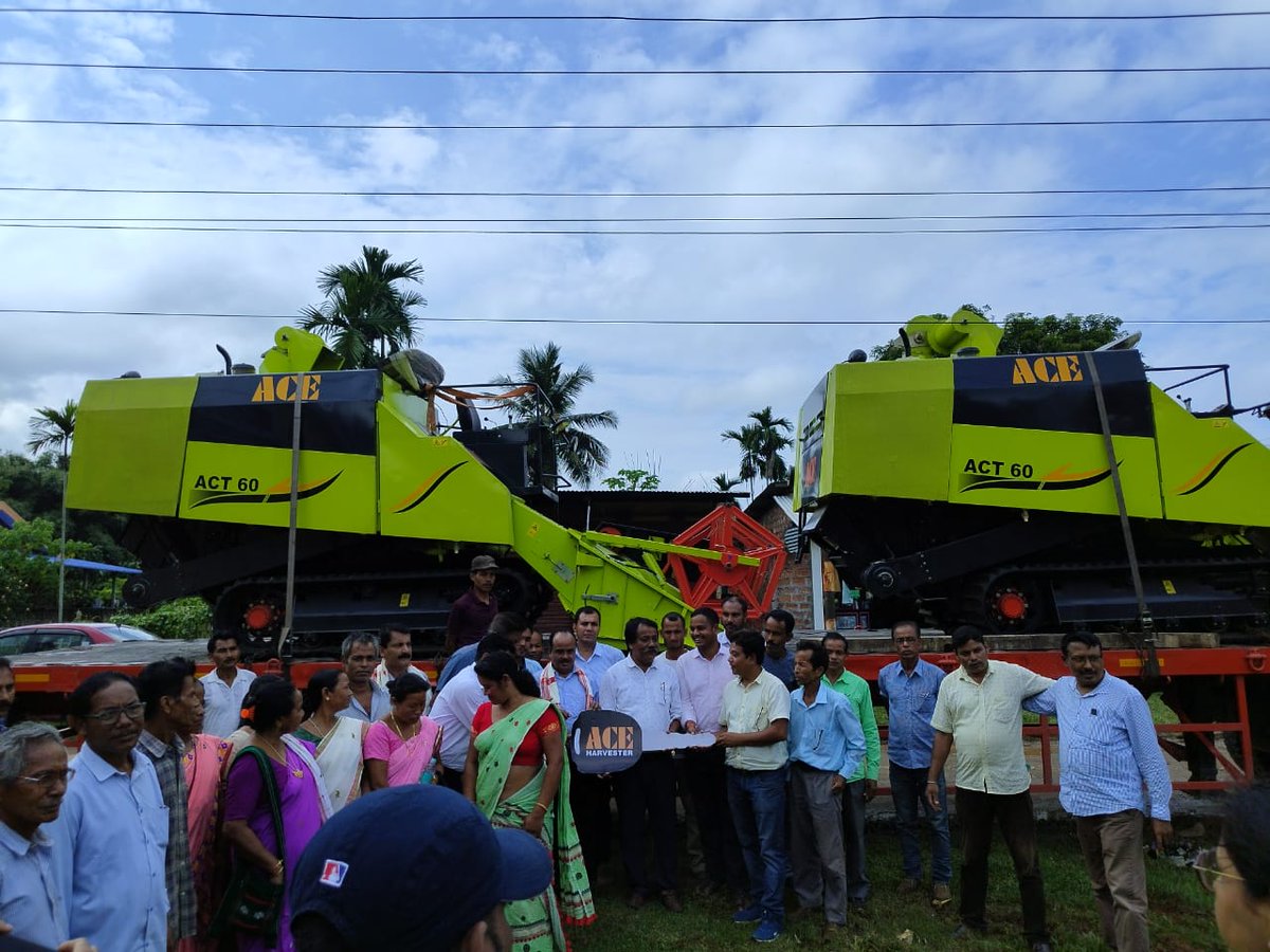 ACETractorIndia's tweet photo. Glimpses of "ACE ACT 60 Multi-Crop Combine Harvesters" delivery function organized at Dharbam, Assam. 
#AceTractors #ACE #AceHarvester #AceCombine #ACT60 #MultiCropHarvester #AgriEquipment #Dharbam #Assam #Harvester #Combine https://t.co/BO1wM9A9Qj