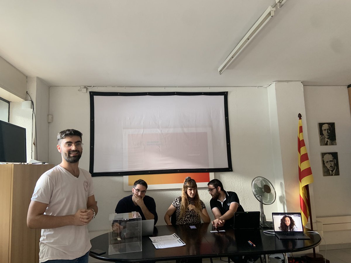 JoventBadalona's tweet photo. Ahir vam escollir el nou comitè local amb en @mol_polina com a portaveu. Encetem aquest nou curs polític amb el compromís de lluitar pels interessos del jovent badaloní. https://t.co/Cl3KXLdRrA