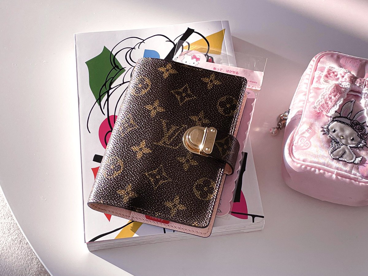 2023 안 왔으면 좋겠다 ^.ㅠ ~