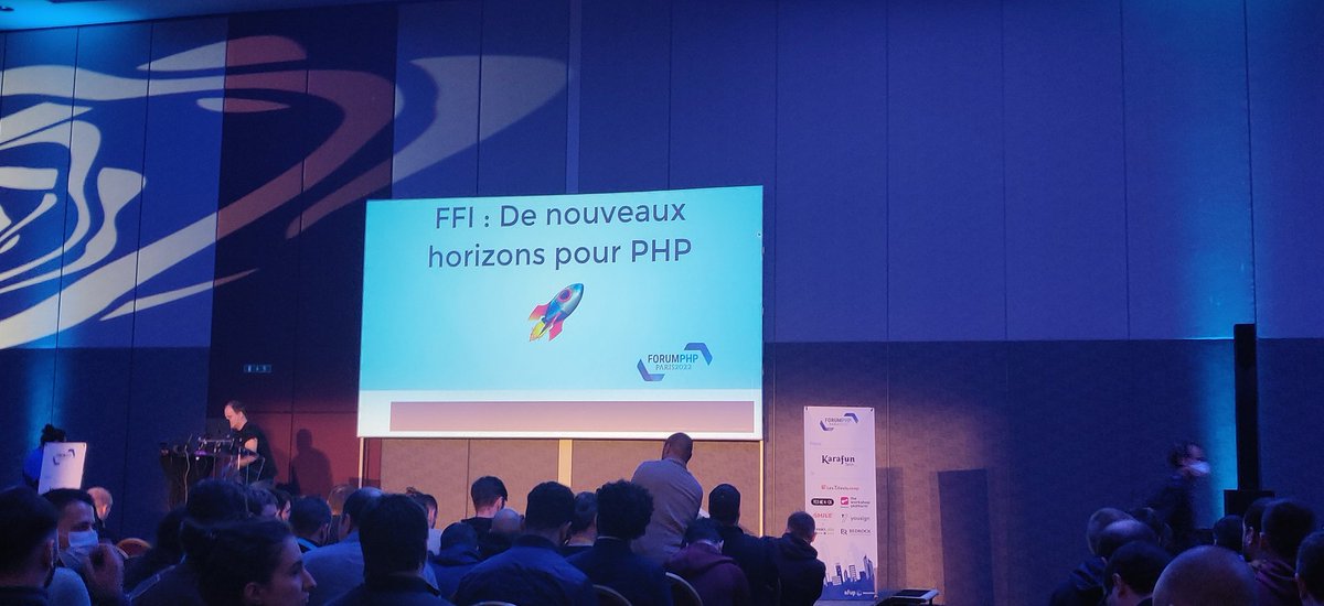 _pcarlier's tweet photo. FFI : de nouveaux horizons pour PHP ! #ForumPHP ( cc @karafungroup ) https://t.co/QASu7X73B3