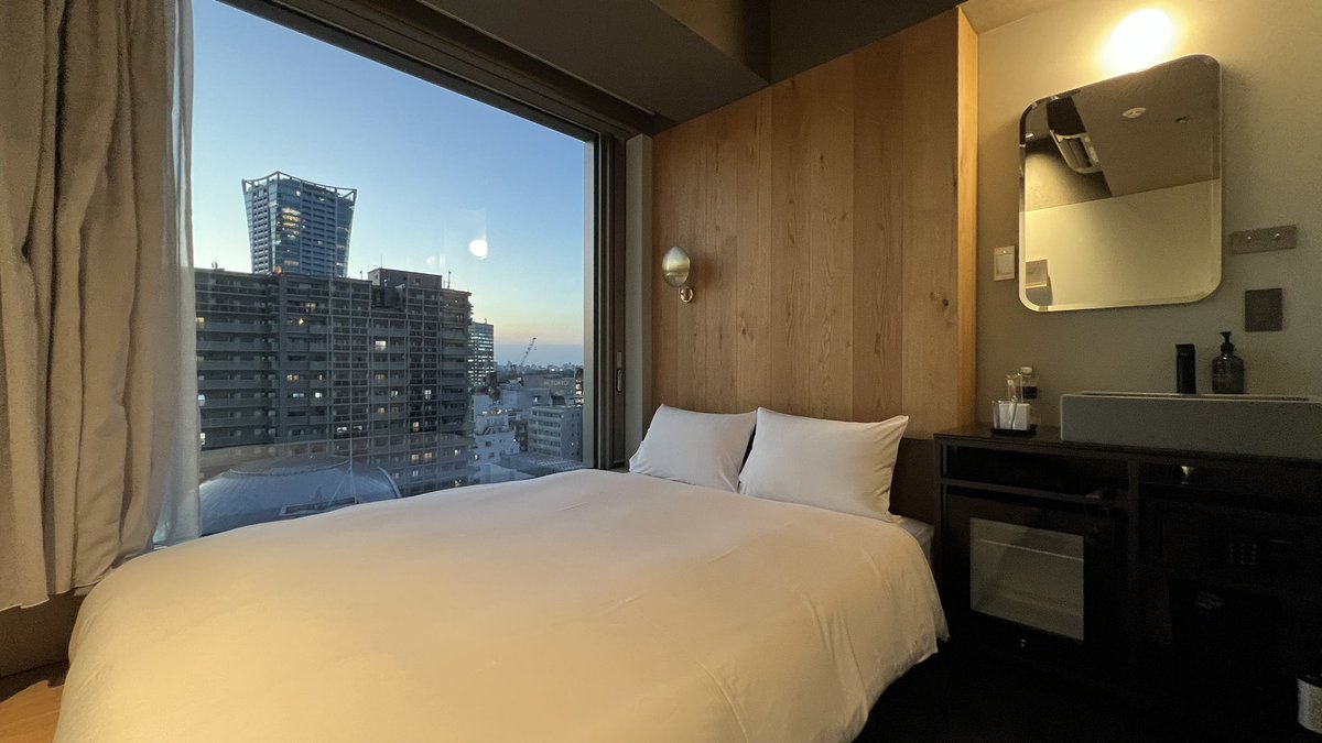 pt_hyatt's tweet photo. 水道橋に続いて…
#sequencemiyashitapark
にて一泊🏨✨
ホテルはもちろん、宮下パーク自体ちゃんと入るの初めてだったので新鮮な気分☺️
にしても平日でも日中や夜は人多くてビックリ💦
早朝出発で運良く誰もいないロビー撮れました📸 https://t.co/fyEciaoJsN