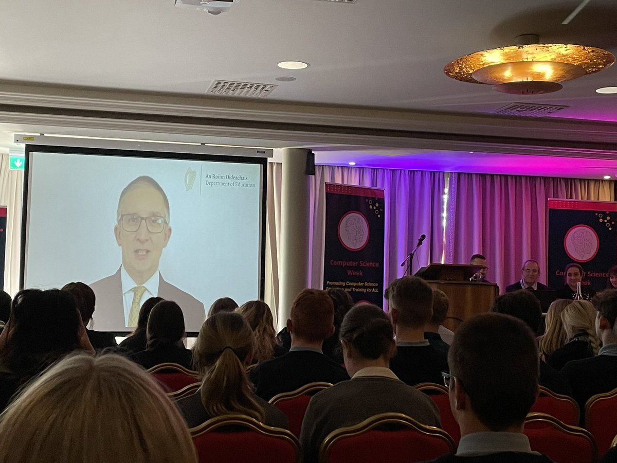 codingstclares1's tweet image. Delighted to be at the first ever national conference for computer science @StComprehensive @PDSTcs @PDST_TechinEd