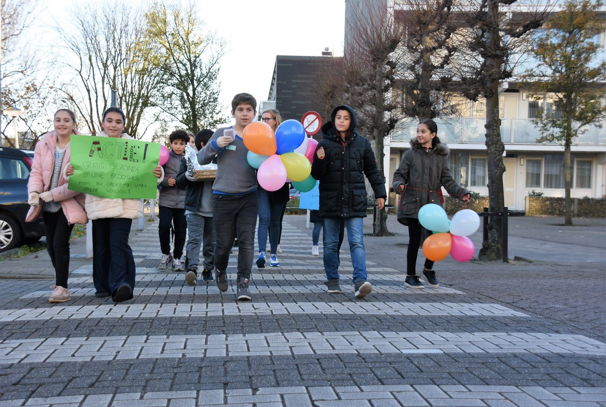 Projectupdate! 💪 Deze maand starten we op basisschool de Meerpaal @LeidenObs  in Merenwijk een 
 project met combiklas 7/8 en studenten van <a href="/DACLeiden/">Dinsdag Avond Club</a>. Samen zetten zij zich in voor een stukje verbinding en betrokkenheid in de wijk! Hoe? Dat hoor je later! Stay tuned!