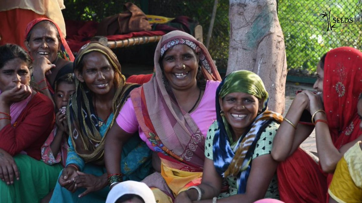 SeedsIndia's tweet photo. During an awareness campaign on #menstruation near #Yamuna river, East Delhi, an old woman asked the #SEEDS team for a packet of sanitary napkins. On a subsequent visit to her home, the team discovered that it was her granddaughter who had requested that.
#PeriodTaboos #floods https://t.co/4XuniDuKNs