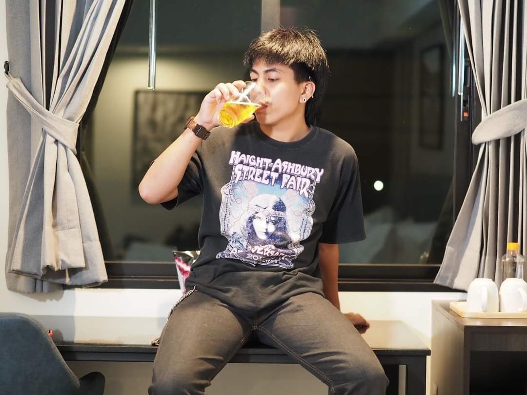 Storymi3's tweet photo. กินเบียรอนะ หิวเมื่อไหร่ก็แวะมา🥰
#รับงานกรุงเทพฯ #รับงานปทุม #รับงานรังสิต #ชายเดี่ยว #ชายแท้รับงานกทม #ฝากรีทวิตติดหัวใจให้ด้วยนะครับ #เดี่ยว13 https://t.co/2MQLitiPDv