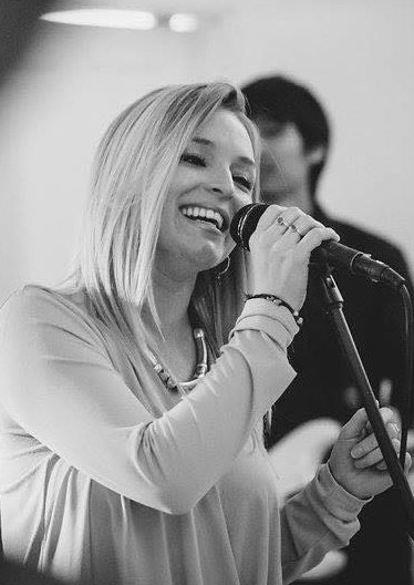 EithneEb's tweet image. Another wonderful evening planned at Sefton Park Palm House @The_Palmhouse 
Join me and my extremely talented friends for a musical evening with a Halloween bent..
We have @JamieJCJay @DavidMaruk +@DavyEdge to entertain you 
Come join us.
Sunday 30th Oct 6.30 doors.
Fun to be had