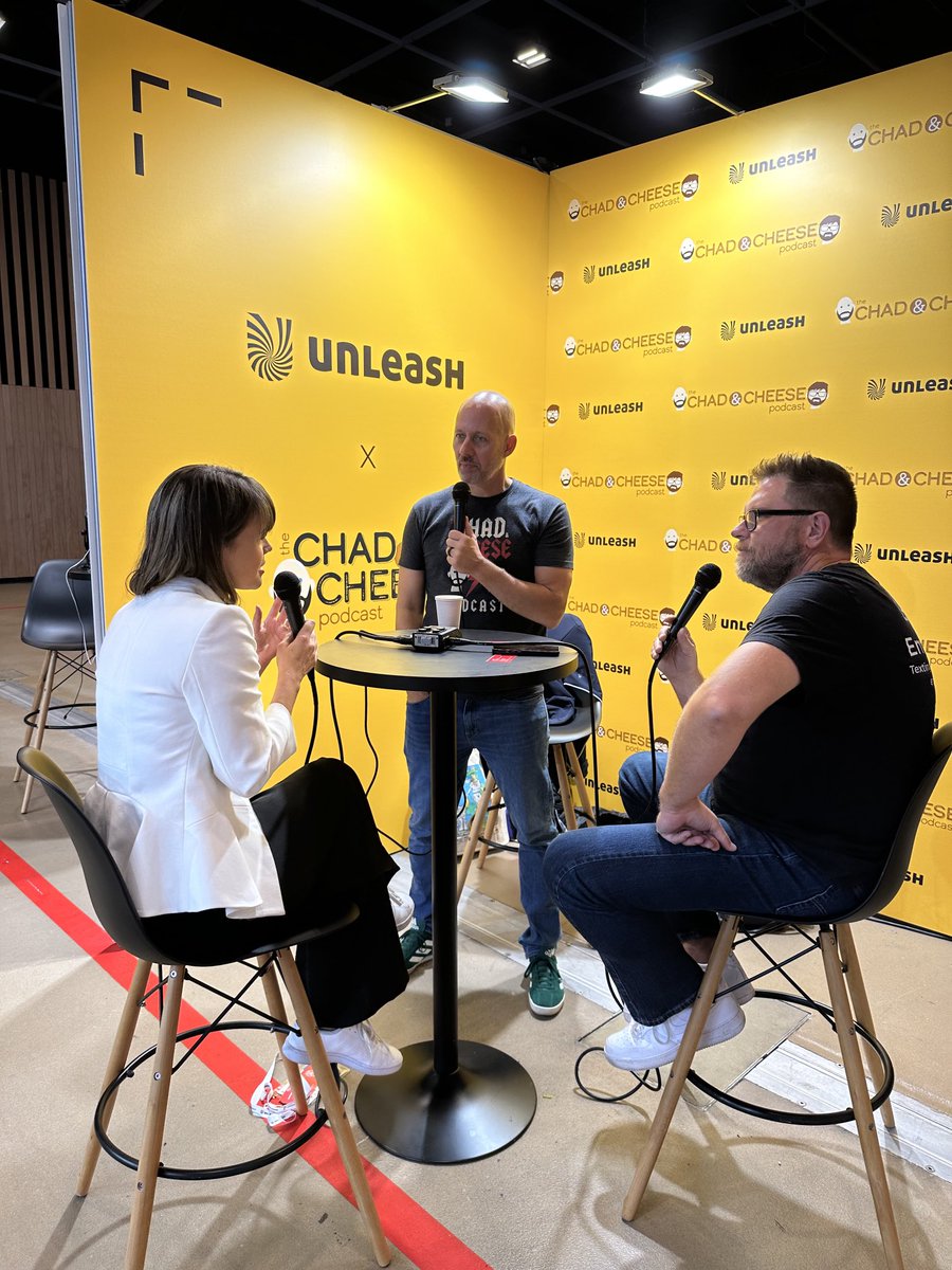 Social_Rhonda's tweet photo. OMG JoMills @Fuel50 is on a podcast with #chadandcheese  at @unleashworld. She spoke about skill data and being a female co owner of a successful software ⁦@ChadSowash⁩  ⁦@joelcheesman⁩ https://t.co/bOjfho0q0l