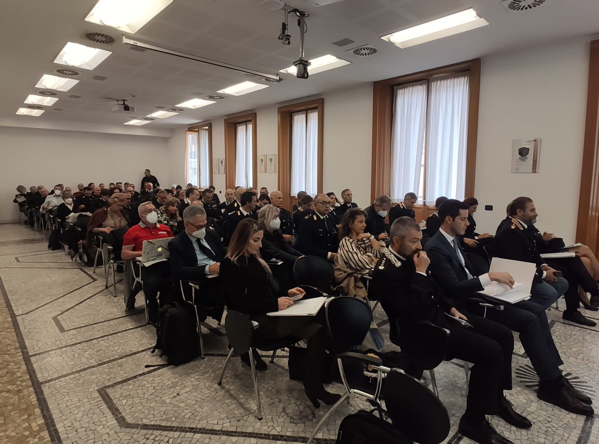 reasonprojecteu's tweet photo. “L’odio online è un tema multidisciplinare e ampio: si assiste ad una evoluzione del discorso d’odio.” 
@unar_norazzismi

Ora al convegno "Odio online: caratteristiche e strumenti di risposta" realizzato nell'ambito del progetto UE REASON

#reasonprojecteu   #nohatespeech #nohate https://t.co/TJVH1BG6XI