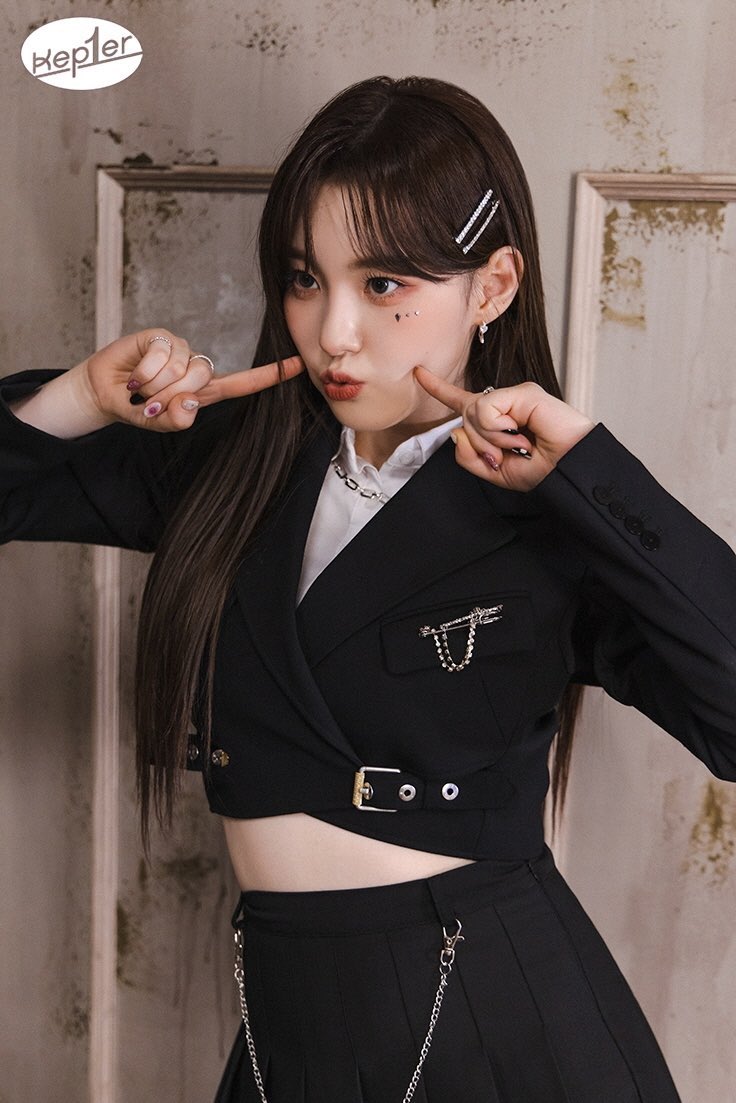 𓈒˚╺𓊪̷̶𖠵͙ 𓈒 t✦채현🫧𓈒˚╺ߪˑ̶̳ᚐ tweet media
